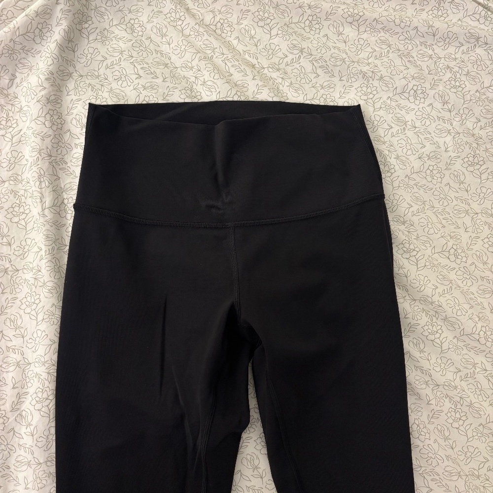 Lululemon Wunder Train High-Rise 28"